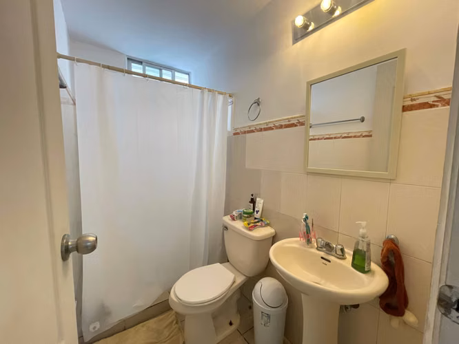Vendo Apartamento en PH Plaza Valencia Via España