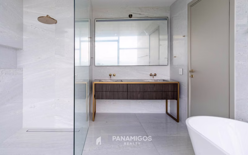 EN VENTA LA MAISON BY FENDI CASA  3 Habitaciones– Santa María