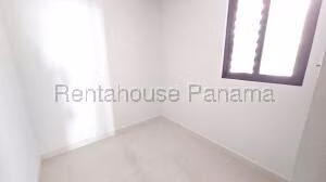 Venta de Apartamento con 226m2 en Costa del Este PH Costa Bianca 26-2909SR
