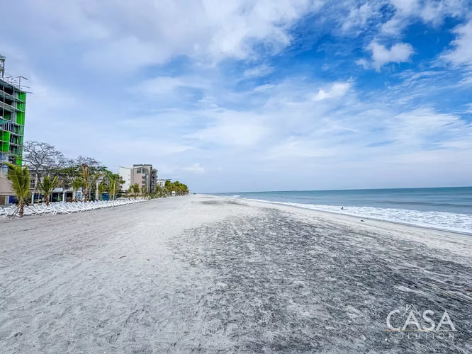 Apartamento Frente al Mar en Venta en Playa Caracol, Punta Chame