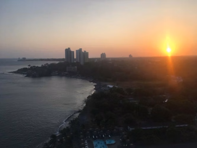 Royal Palm 2 Recamaras 70 M2 Venta Frente al Mar