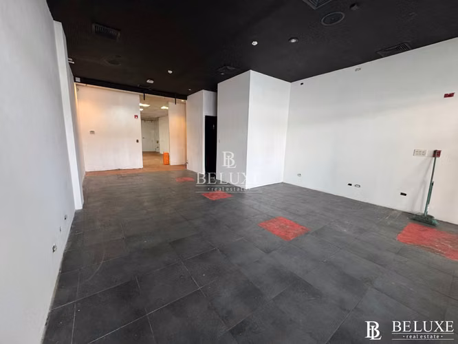 ALQUILER DE LOCAL COMERCIAL EN PLAZA 507, COSTA DEL ESTE (20)