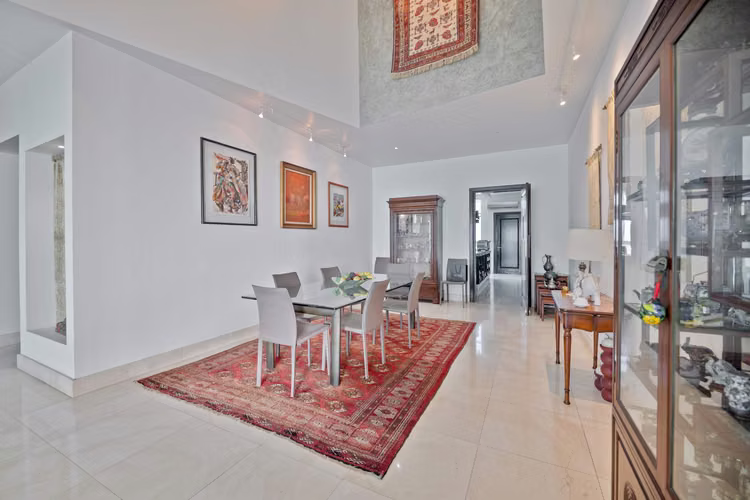 SE VENDE BELLO APARTAMENTO EN PRIMERA LÍNEA DE COSTA DEL ESTE