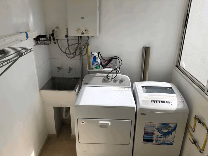 EN VENTA apartamento en 12 de octubre