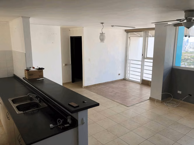 EN VENTA apartamento en 12 de octubre
