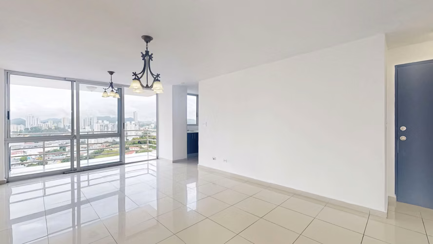 Venta de céntrico apartamento con vista a la ciudad en Sky Level – Hato Pintado