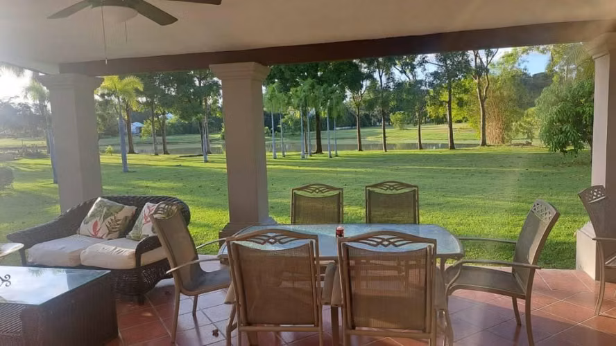 ESPECTACULAR CASA EN BUENAVENTURA