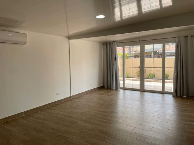 Venta de Casa en San Francisco, 631m2 de terreno y 274m2 de construcción