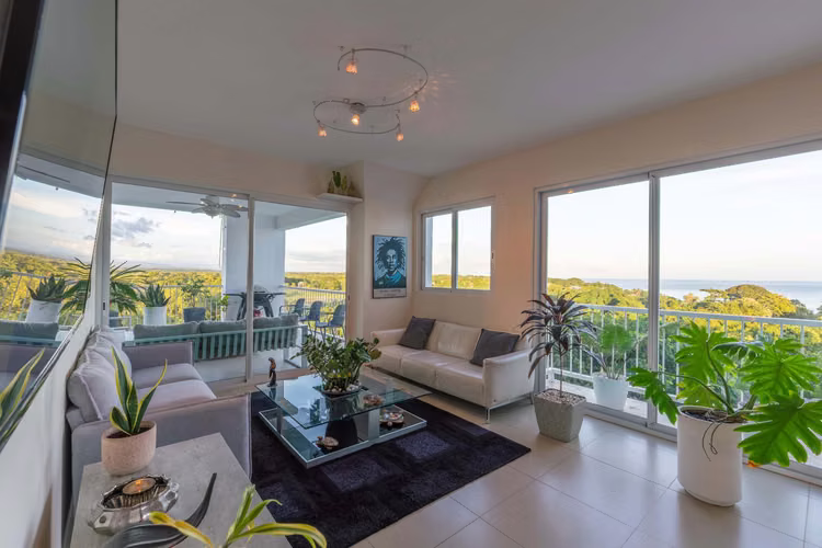 Apartamento Excepcional con Vista al Mar y 3 Balcones en Cocolí, Bijao
