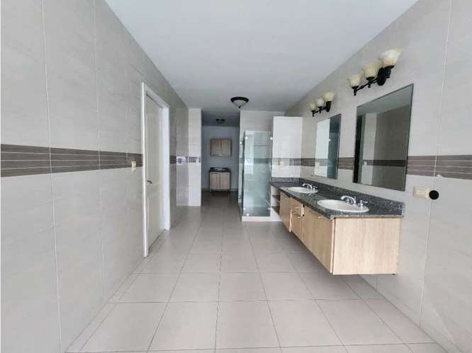 SE VENDE APARTAMENTO AMPLIO EN SAN FRANCISCO PH TAO - Imagen 11