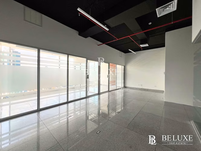 ALQUILER O VENTA DE OFICINA COMERCIAL EN OBARRIO  (8)