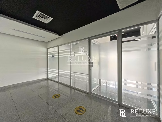 ALQUILER O VENTA DE OFICINA COMERCIAL EN OBARRIO  (8)