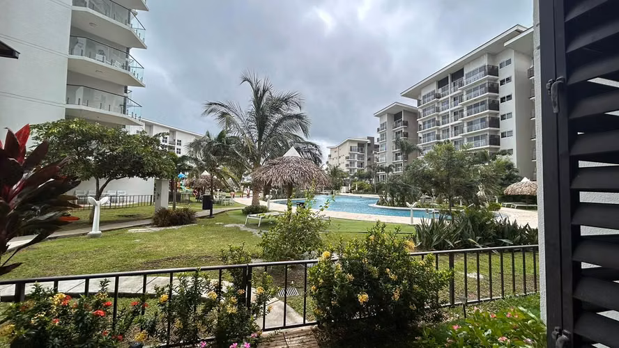 Se vende apartamento frente al mar en Playa Caracol, Punta Chame
