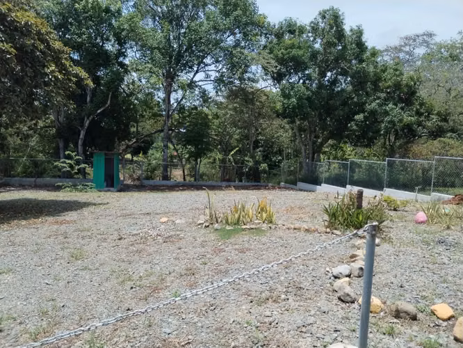 Venta de Terreno en Las Uvas de San Carlos, 1,000 m2