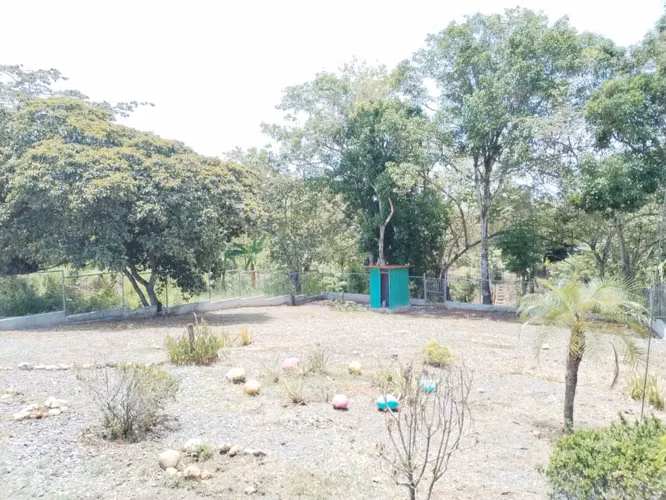 Venta de Terreno en Las Uvas de San Carlos, 1,000 m2