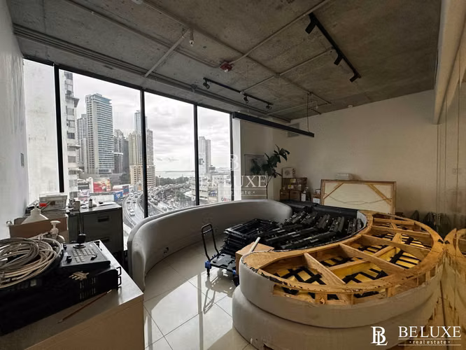 ALQUILER OFICINA REMODELADA EN PH RBS TOWER, PAITILLA (10)