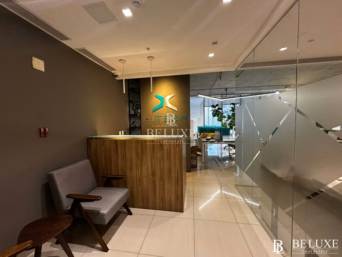 ALQUILER OFICINA REMODELADA EN PH RBS TOWER, PAITILLA (10)