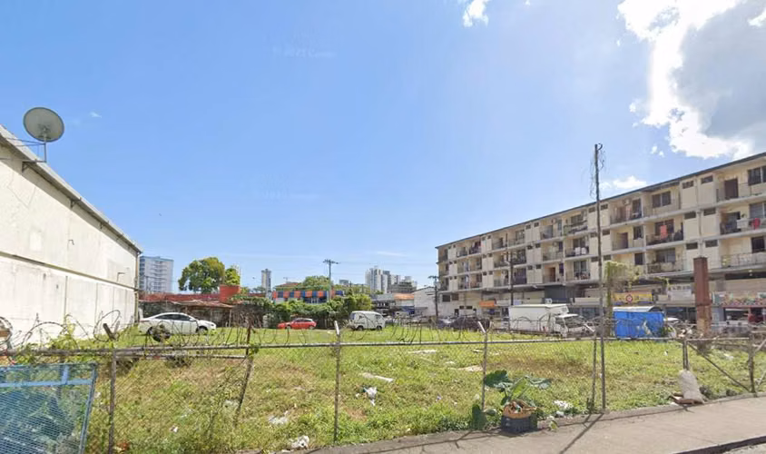 Alquiler de Terreno en Río Abajo, 1,492m2