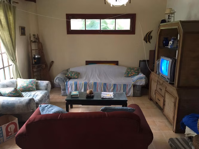 CASA EN LA GUAIRA, PORTOBELO -  FRENTE AL MAR