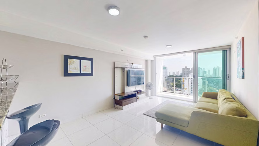 Venta de iluminado apartamento con vista a la ciudad en Midpark at Carrasquilla