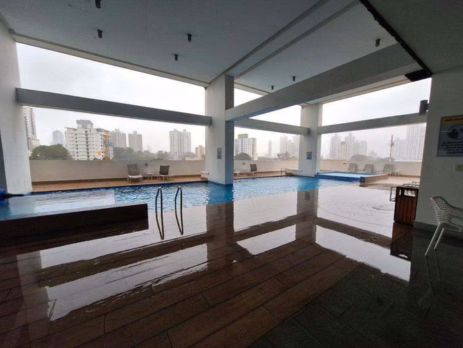 Venta de iluminado apartamento con vista a la ciudad en Midpark at Carrasquilla