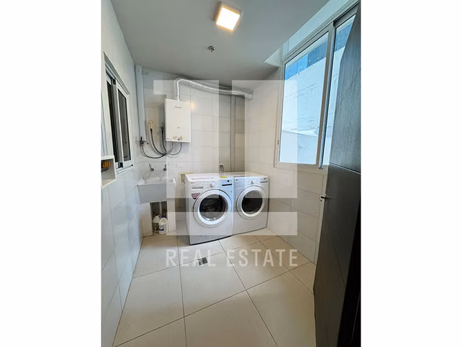 Apartamento con terraza en PH Costa del Este Country Club - Imagen 7
