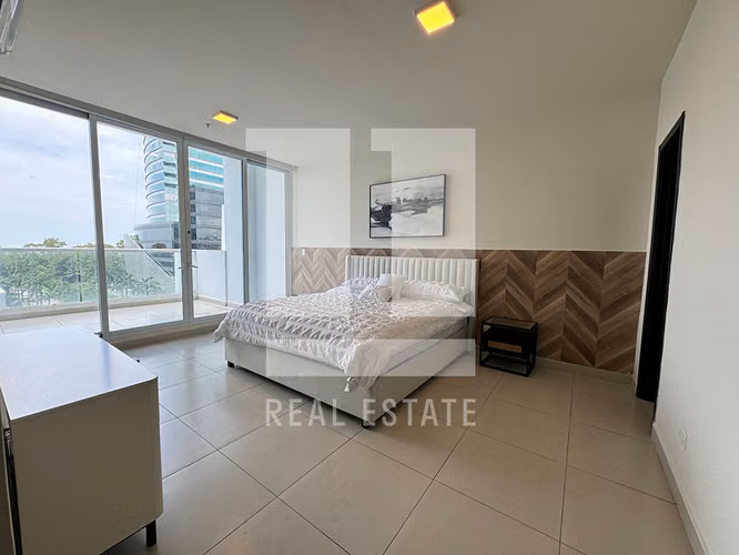 Apartamento con terraza en PH Costa del Este Country Club - Imagen 8