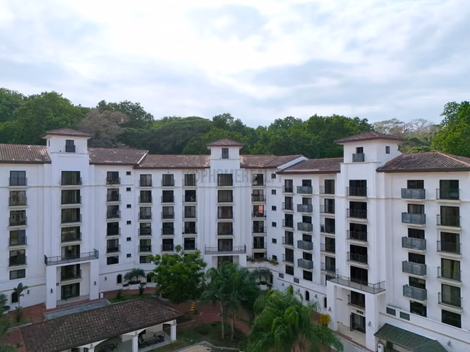 Apartamento en Venta en Clayton Panamá – Vida Moderna Rodeada de Naturaleza