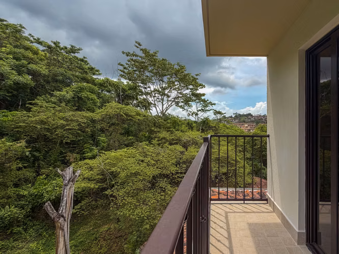Apartamento en Venta en Clayton Panamá – Vida Moderna Rodeada de Naturaleza