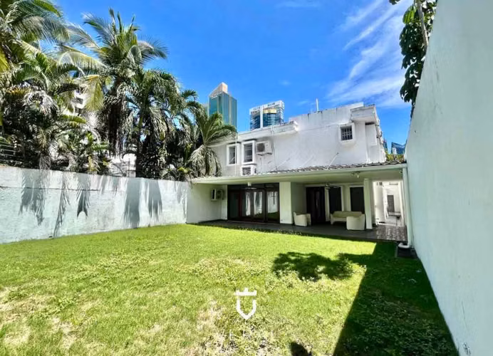 Venta de Casa en Obarrio para uso comercial o residencial (MM)