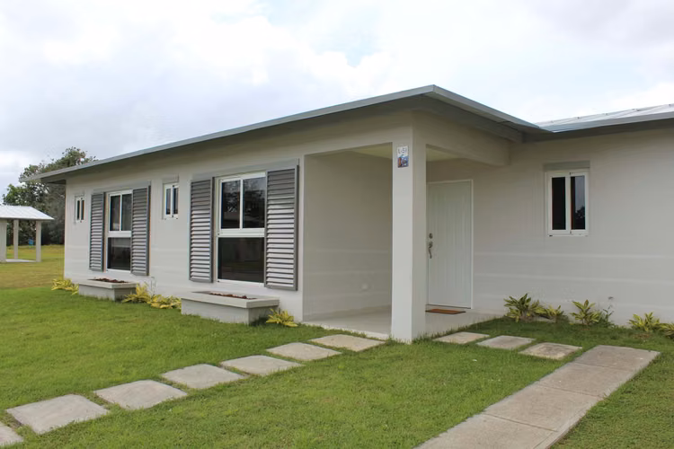 Linda casa en bayside con playa
