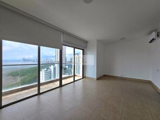 Apartamento en venta Costa del Este PH Paramount 323 m² Balcón perimetral