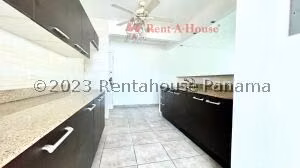 Venta de Apartamento con 235m2 en Punta Pacifica PH Pacific Sea 25-4227SR