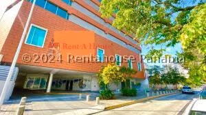 Venta de Edificio Comercial con 3866m2 en Bella Vista PH Torre Forum 26-4246SR