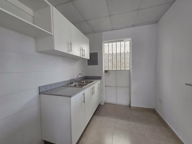 VENTA CASA EN ARRAIJÁN CERCA DE CERRO TIGRE (GS) - Imagen 5