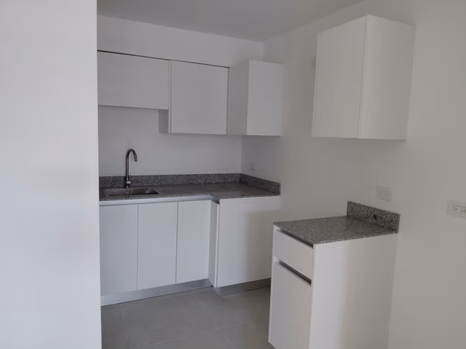 VENTA moderno Apartamento ESTRENAR, Edificio Panama Viejo Residences, Panamá