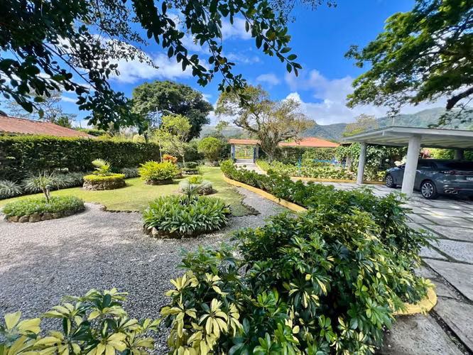 EL VALLE CASA EN VENTA