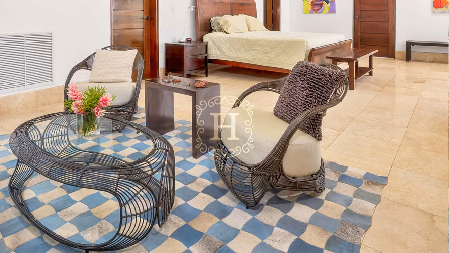 Moderno Oasis en la Riviera Pacifica en la Comunidad Cerrada Más Exclusiva de Punta Barco