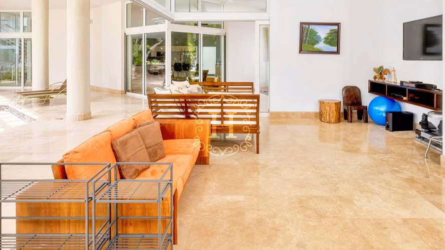 Moderno Oasis en la Riviera Pacifica en la Comunidad Cerrada Más Exclusiva de Punta Barco