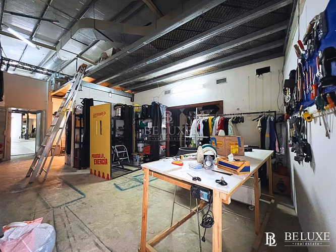 VENTA BODEGA/GALERA CON OFICINAS, COCO DEL MAR (8)