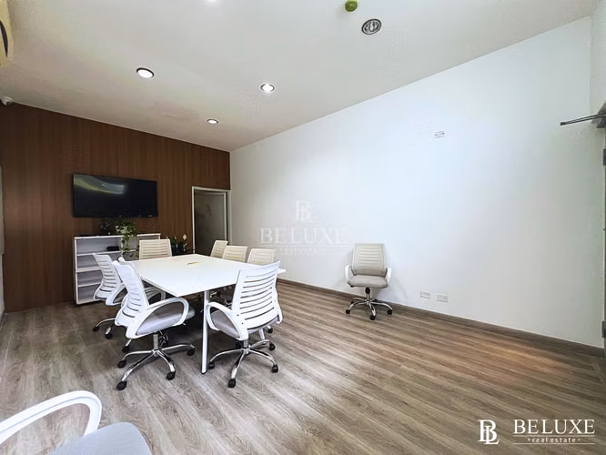 VENTA BODEGA/GALERA CON OFICINAS, COCO DEL MAR (8)