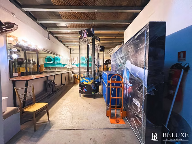 VENTA BODEGA/GALERA CON OFICINAS, COCO DEL MAR (8)