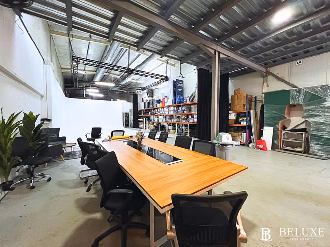 VENTA BODEGA/GALERA CON OFICINAS, COCO DEL MAR (8)