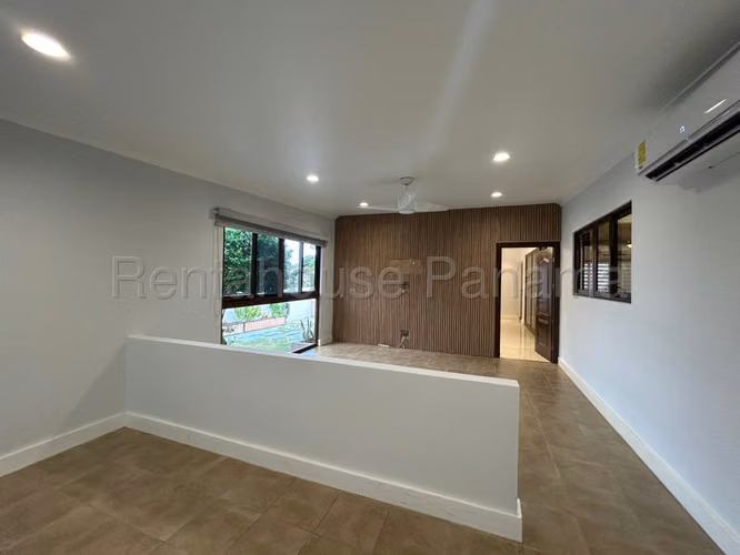 Casa en venta recién remodelada en Betania 26JSS6290