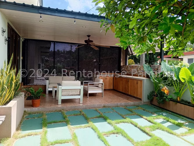 Casa en venta recién remodelada en Betania 26JSS6290