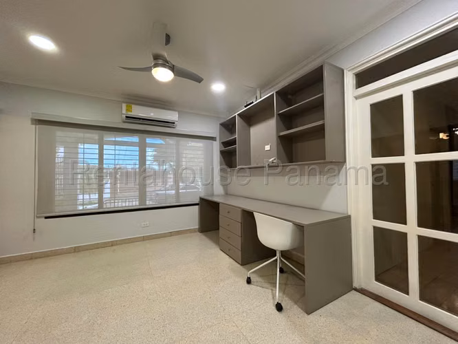 Casa en venta recién remodelada en Betania 26JSS6290