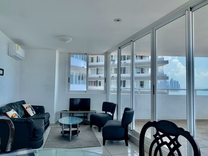 Venta de Apartamento en Avenida Balboa, PH Bay View, 105m2