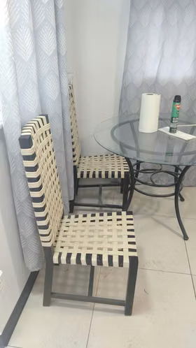 SE ALQUILA APARTAMENTO  – AMOBLADO
