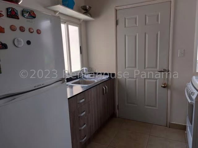 Casa de Playa Coronado C  Paradise GM