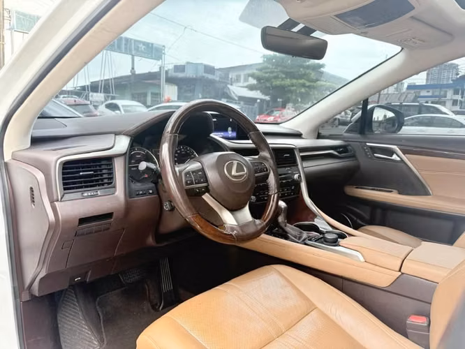 Lexus RX450H 2016